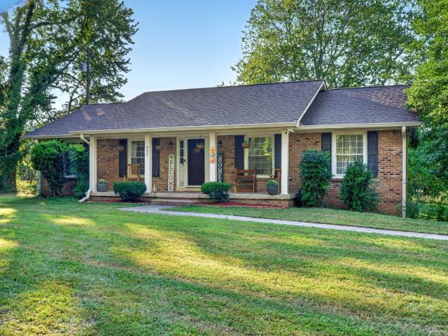 937 Needmore Rd