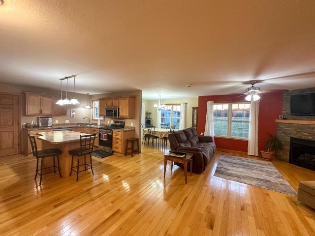 9385 N 1000th Road