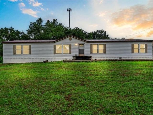 9383 Coker Rd, Gentry, AR 72734