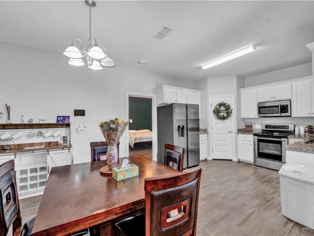 938 Arroyo Circle