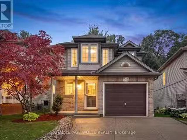 938 Atlantic Boulevard, Waterloo, ON, N2K 4L5 house for sale.