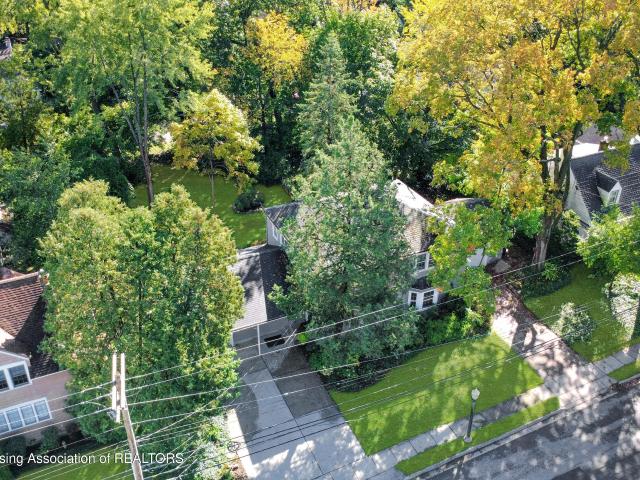 938 Sunset Lane