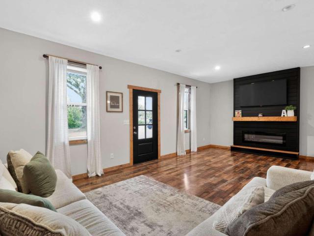 938 Post Oak Road