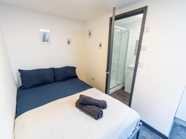 938 Pershore Road, Stirchley, B29 7PU, United Kingdom | Studio apartment for rent #136264248 | Rentberry