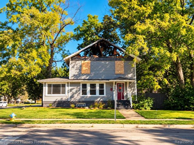 938 W Oregon Street