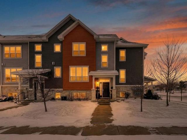 9395 Old Sauk Rd, Middleton, WI 53562