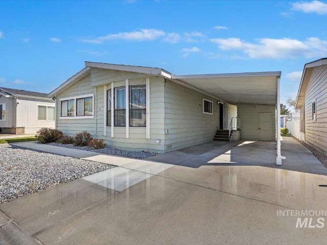 9390 Ustick Rd 31