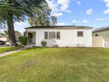 939 E OLIVE ST, COLTON, CA 92324