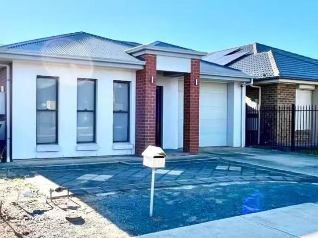 97 The Boulevard, PARAFIELD GARDENS, SA 5107 House for Rent
