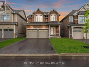 97 Tracey Lane, Collingwood, ON, L9Y 3Z6 house for sale | Listing ID S12782 | Royal LePage