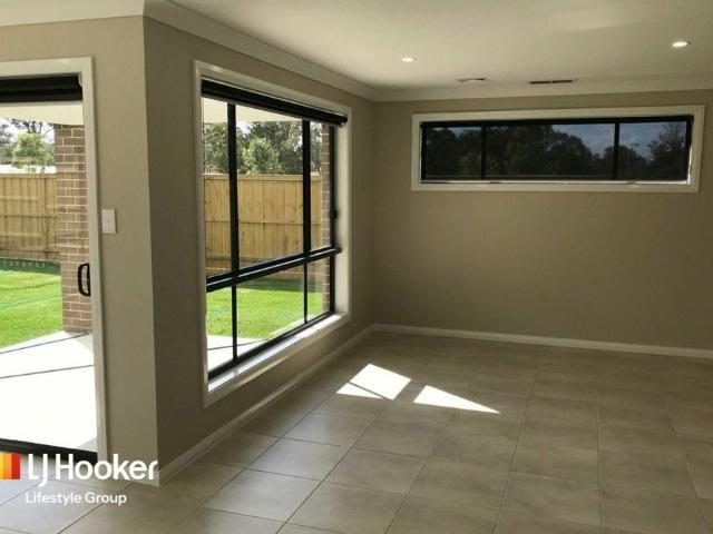 97 Arkley Avenue, Claymore