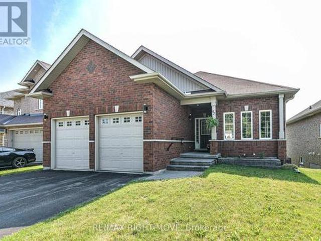 97 Atlantis Drive, Orillia, ON, L3V 0A8 house for sale | Listing ID S13630 | Royal LePage