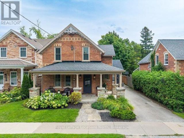 97 Bruce Street S, Blue Mountains, ON, N0H 2P0 Luxury House for sale | Listing ID X13755 | Royal LePage Carriage Trade Luxury Properties