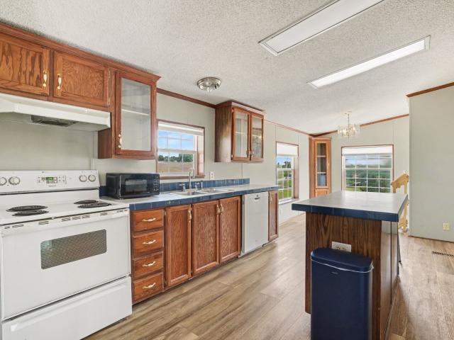 97 Claude Fox Rd