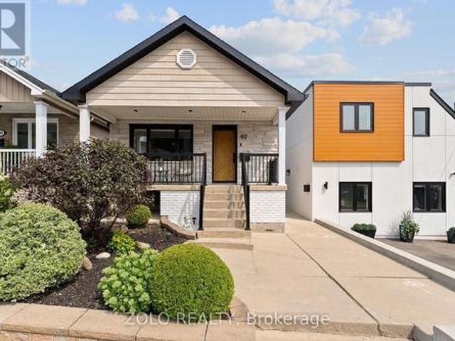97 Ennerdale Road, Toronto, ON, M6E 4C7 house for sale | Listing ID W13629 | Royal LePage