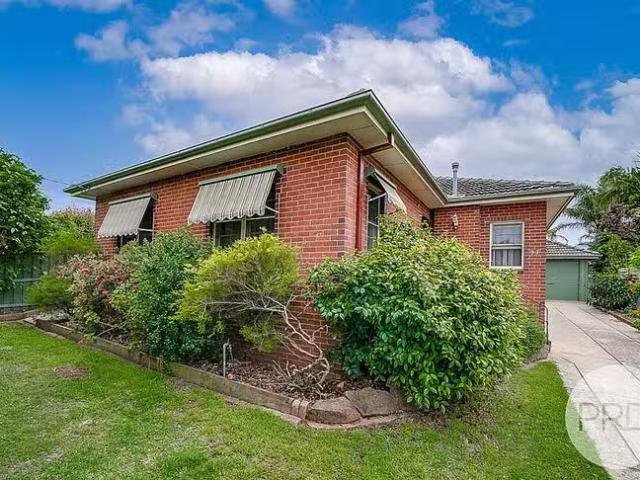 97 Fernleigh Road, Turvey Park, NSW 2650