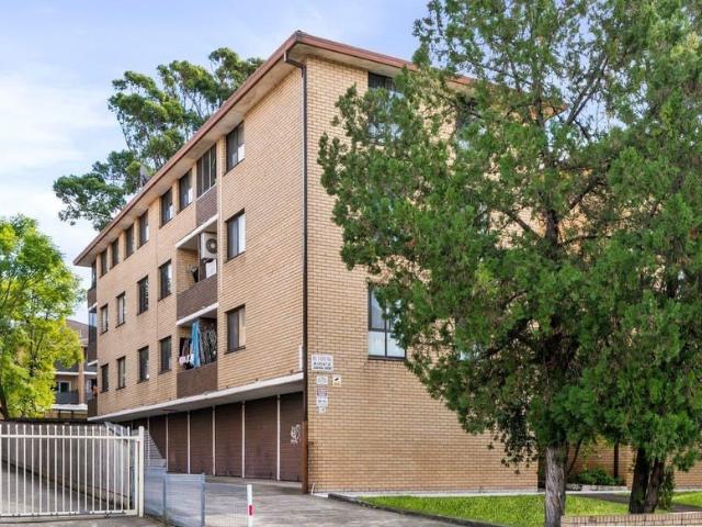 9/7 Forbes Street, WARWICK FARM NSW 2170