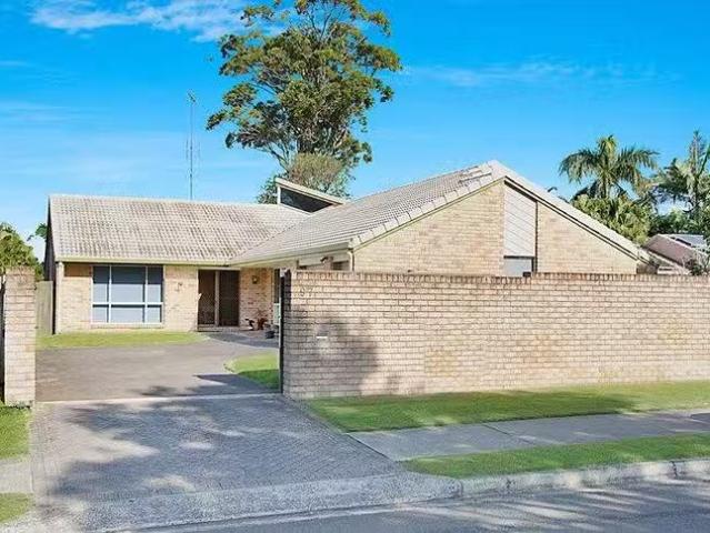 97 Karawatha Drive, Mountain Creek, QLD 4557