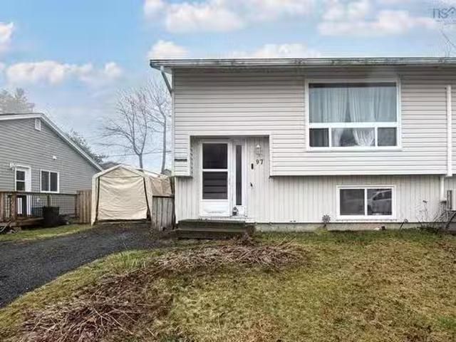 97 Nictaux Drive, Lower Sackville, NS, B4C 2C6 house for sal.
