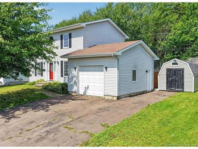97 Old Oak Cres, Moncton, NB, E1A 6W3 house for sale | Listing ID NB146441 | Royal LePage