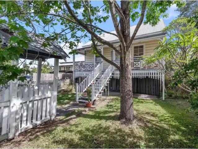 97 Pearson St, Kangaroo Point House for rent Listed by Trista.