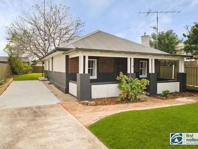 97 Rankin Street, Bathurst, NSW 2795