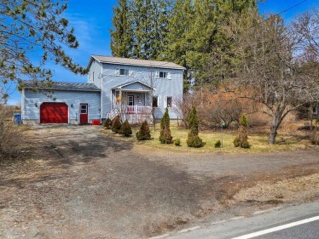 97 Rue Principale N. Sutton, QC, J0E 2K0 house for sale | Listing ID 15216 | Royal LePage