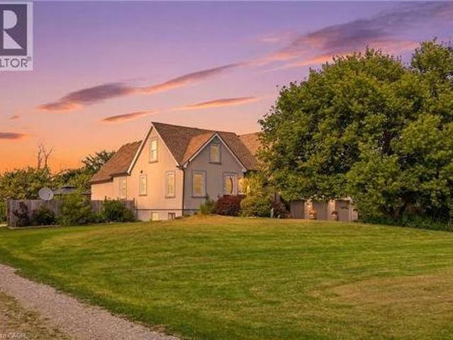97 Smith Road, Hamilton, ON, L8J 2Z2 house for sale | Listing ID 40847 | Royal LePage
