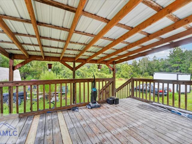 97 Smiley Road NE