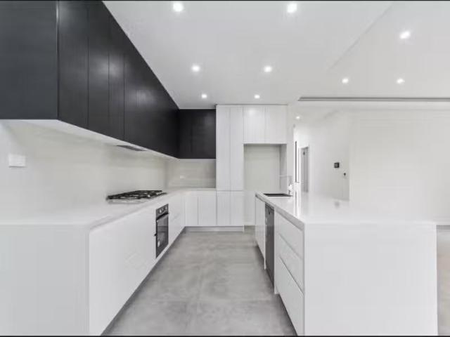 97B Belgrave Esplanade, SYLVANIA WATERS Townhouse for rent Li.