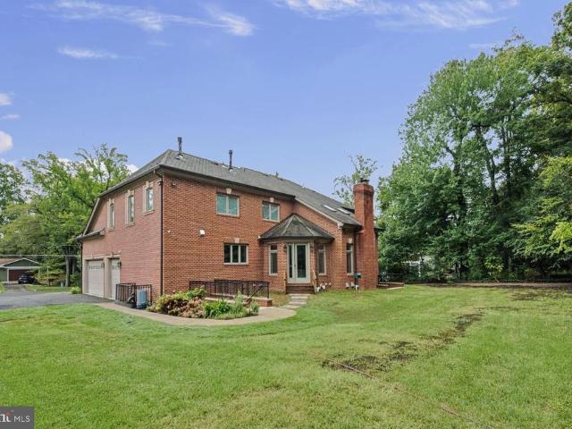 9404 Forest Haven Drive