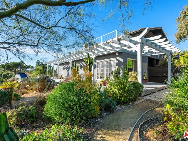 9402 Houston Rd, Malibu, US, CA