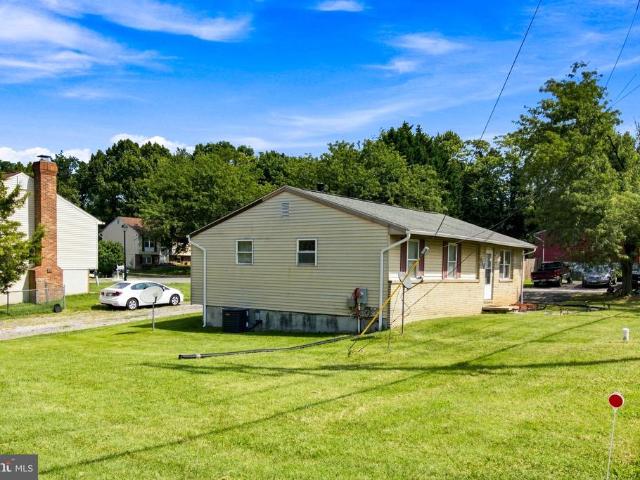 940 Hammonds Lane