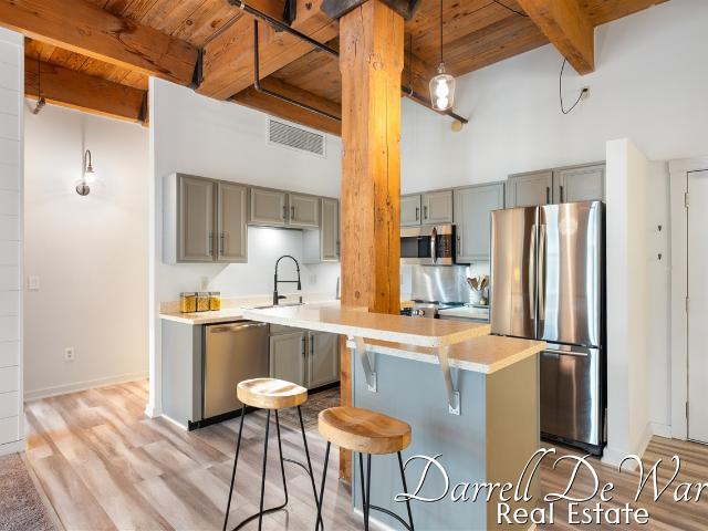 940 Monroe Avenue # 221