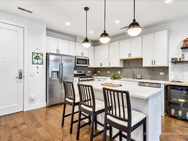 940 Maple Avenue # 309