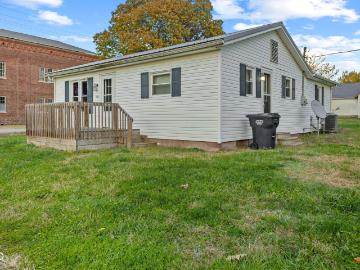 940 N County Road 745 W