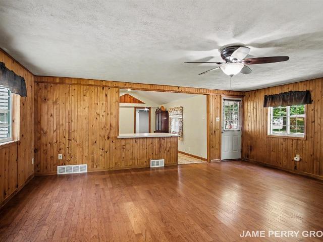 940 S Woodruff Drive