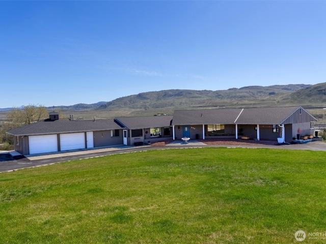 940 Sunrise Heights Road
