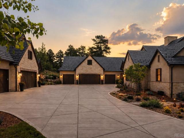 940 Twisted Pine Road