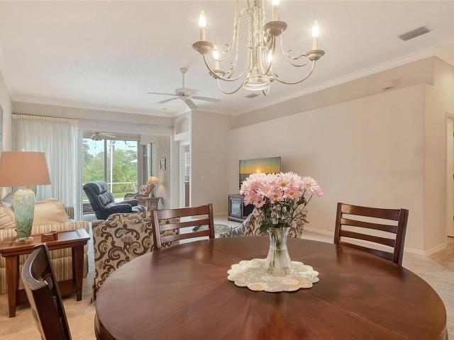 9411 forest hills circle, sarasota, fl