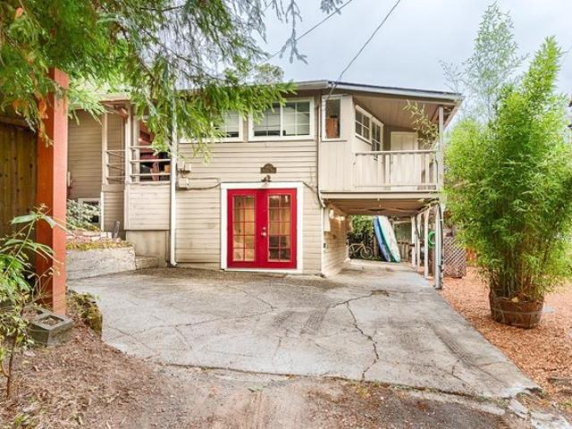 9412 Westside Rd, Forestville, CA 95436