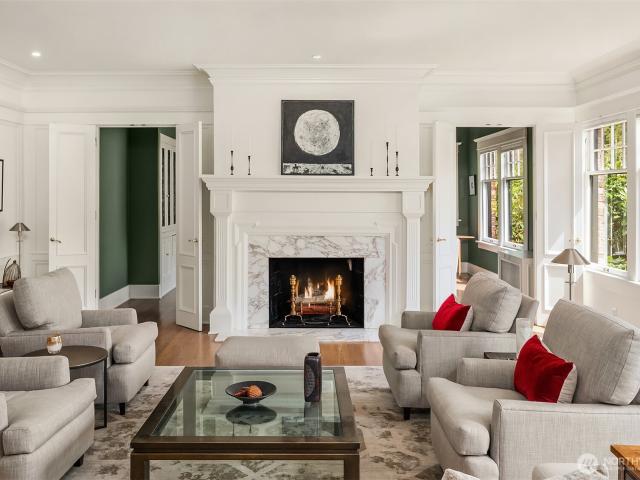 941 11th Avenue E # 3