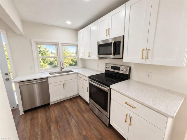 941 Long Ridge RD
