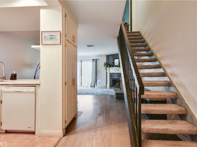 941 S Mountain