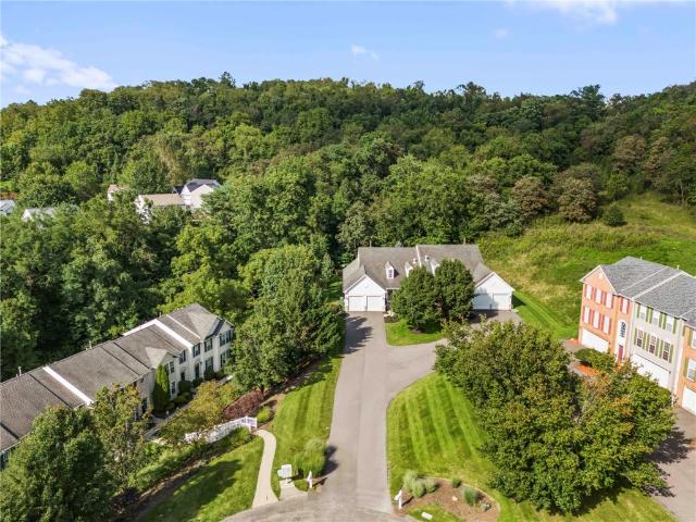 941 Royal Crt