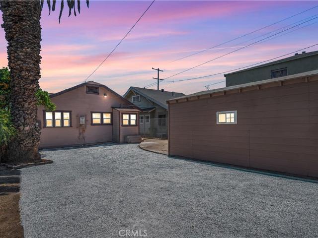 941 W 55th Street