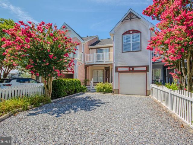 941 Yacht Club Drive