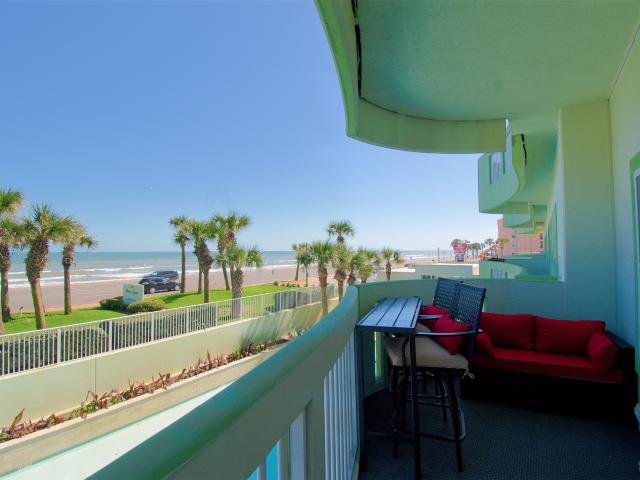 9420 Seawall Boulevard 302