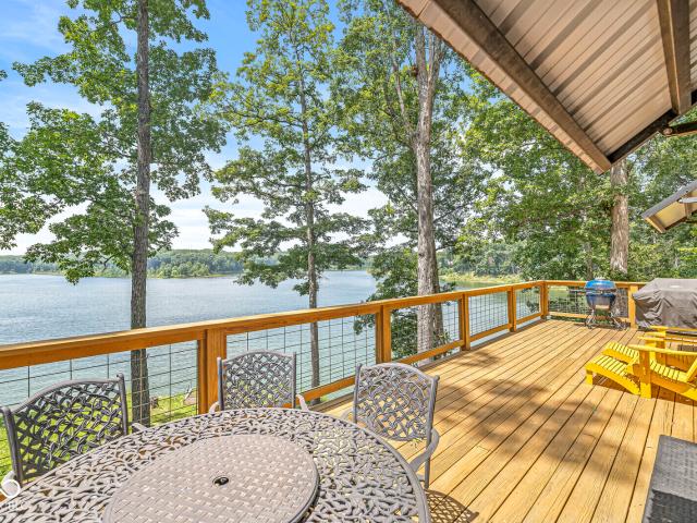 9421 E Dogwood Drive