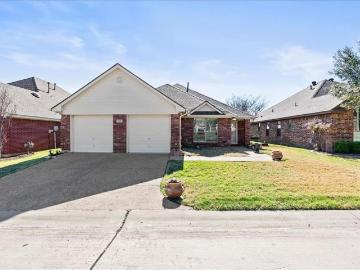 942 Cresthill Dr, Unit 20, Cedar Hill, TX 75104 | MLS #21188